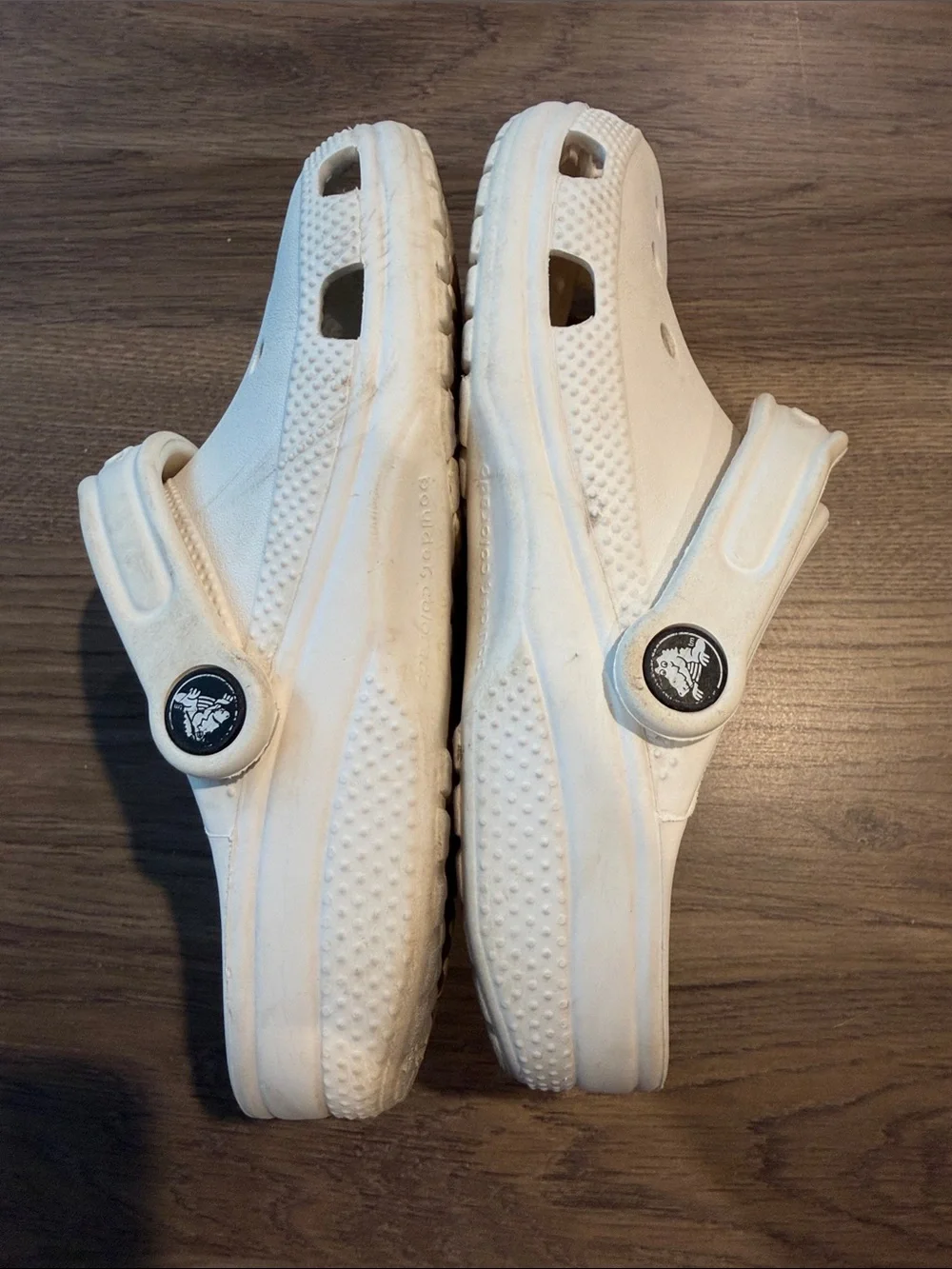 CROCS Kids Classic Clog in Sz J4